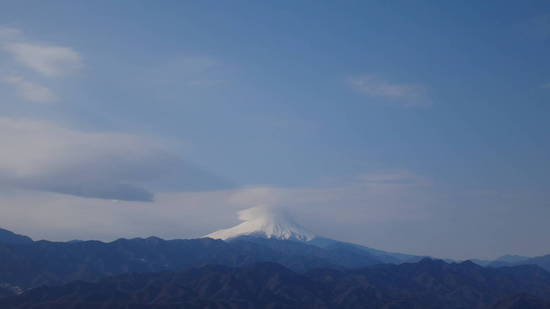0950陣馬山から富士山.JPG